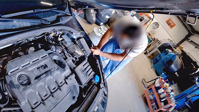 Отчаянный ход: Volkswagen выпустила оригинальную рекламу