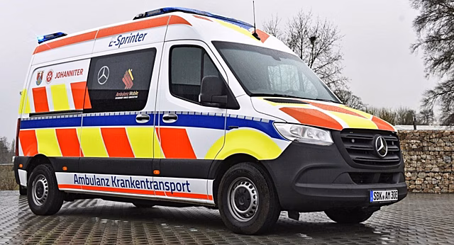 Mercedes-Benz представил электрическую «скорую» на базе eSprinter