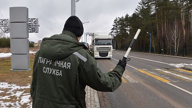 Литовская таможня возобновила пропуск машин с грузами