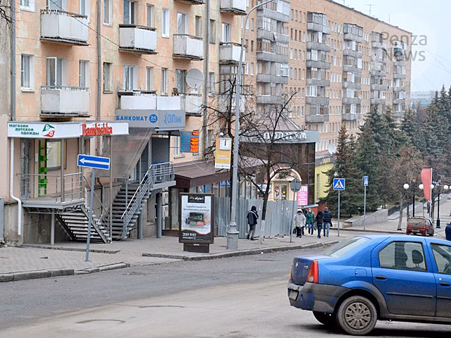Фасад здания бывшего магазина «Снежок» приведут в порядок по программе капремонта