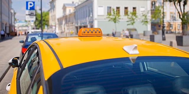 Более 890 тыс. льготных поездок совершили пассажиры коммерческих автобусов в Подмосковье за 10 дней