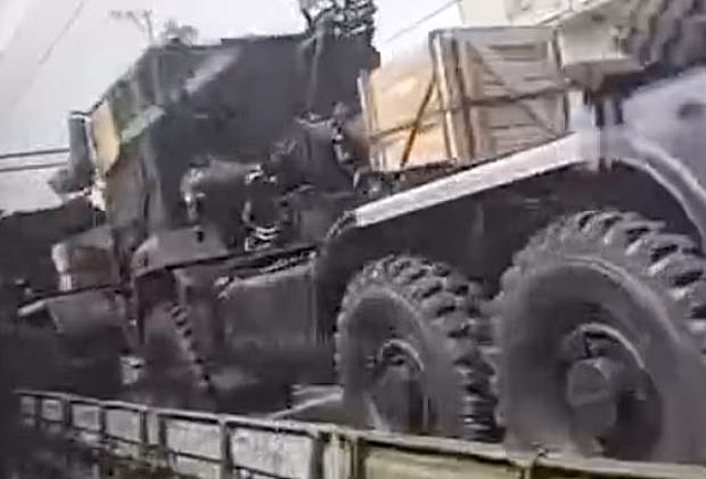 Партию защищенных КамАЗов с РЭБ показали на видео
