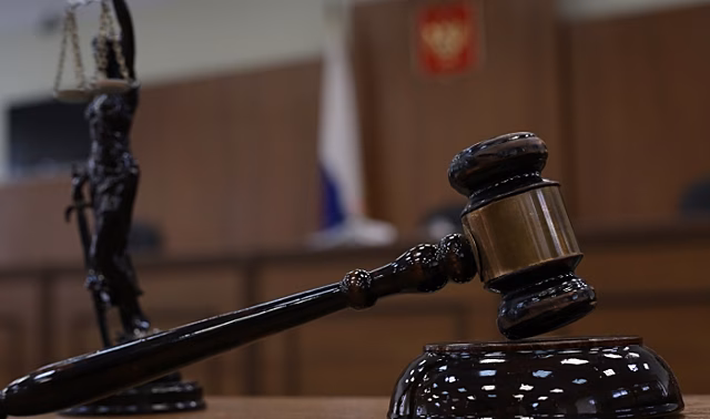 Волгоградский областной суд продлил арест Александра Пака по делу об убийстве