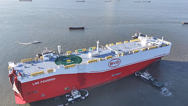 BYD спустил на воду самый большой в мире морской автовоз