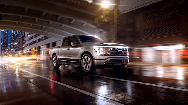 Компания Ford представила 571-сильный электрический пикап F-150 Lightning