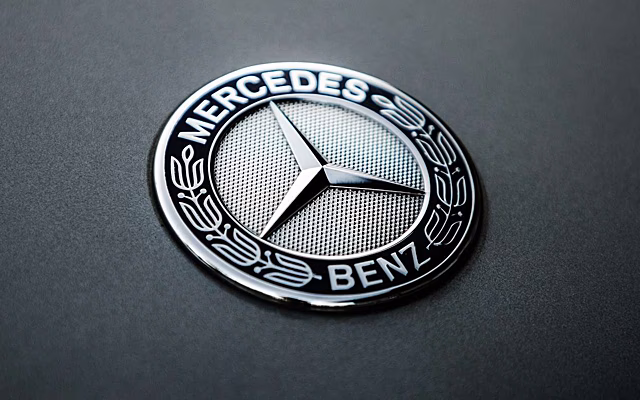 Автомобили Mercedes-Benz будут узнавать владельца по венам на ладони