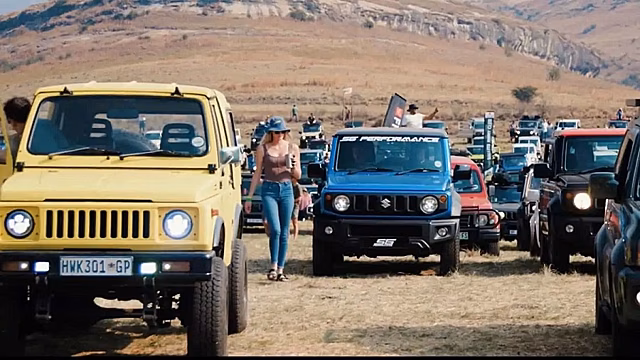 Водители Suzuki Jimny установили рекорд Гиннеса по одновременному включению фар
