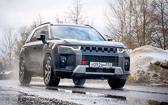 Проверка пробками, бездорожьем и погодными аномалиями: чистокровный «кореец» в России