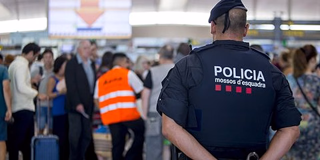«Аэрофлот» призвал пассажиров прибывать 17-19 октября в аэропорт Барселоны заранее из-за акций протеста
