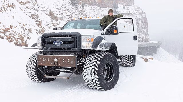 Полюбуйтесь на экстремальный почтовый пикап Ford F-550
