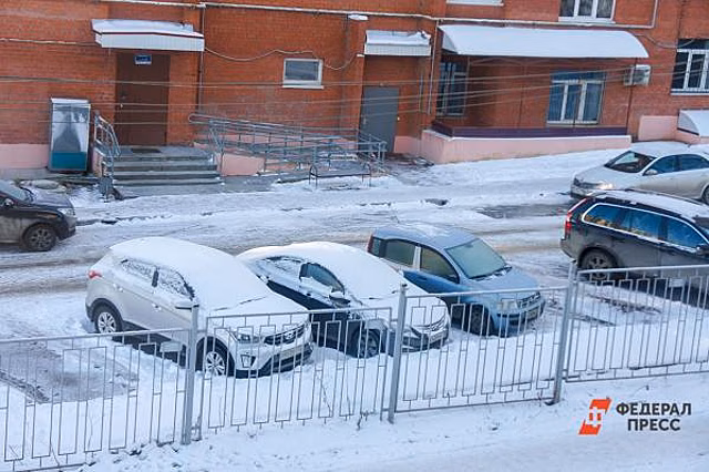 Как петербургским автомобилистам защитить машину от реагентов и перепадов температур