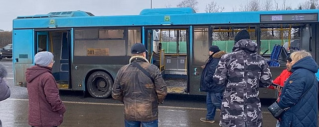 «Что ни день, то новая авария!»: в Сети отреагировали на череду ДТП с «лазурными» автобусами