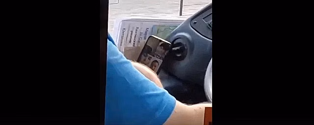 В Петербурге водитель автобуса потерял работу из-за общения в групповом видеочате