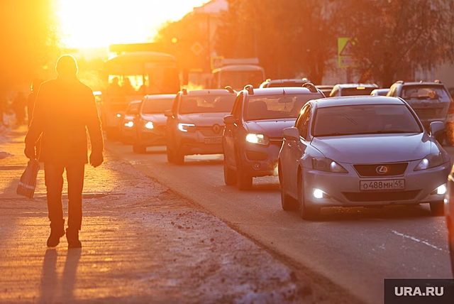 В Екатеринбурге образовалась пробка из-за сломанного светофора