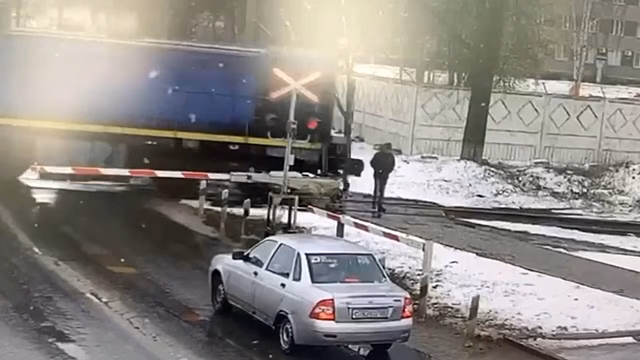 Проверка проводится после наезда поезда на мужчину в Нижегородской области