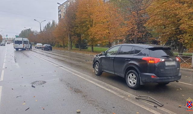 Под Волгоградом два человека пострадали в ДТП с маршруткой