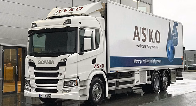 Scania приступила к выпуску электрических грузовиков