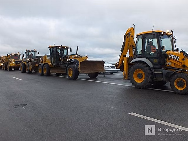 Новую дорогу с парковкой на 520 мест построили на Бору
