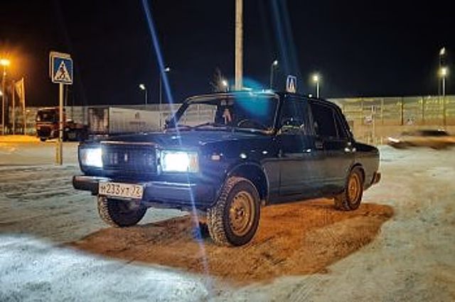 В Тюмени двое подростков решили покататься за рулем без прав