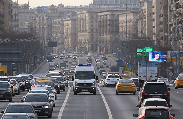 Штраф за пропуск скорой помощи лучше штрафа за ее непропуск?