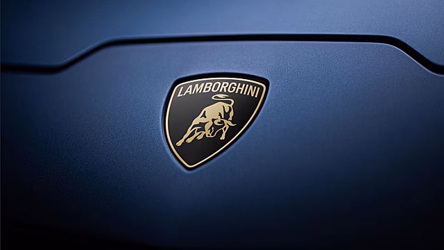 Ответ Ferrari SF90 XX: Lamborghini готовит премьеру экстремального суперкара