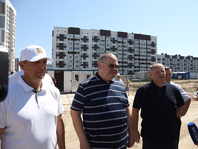 Олег Мельниченко оценил ход строительства двух новых школ в Пензе