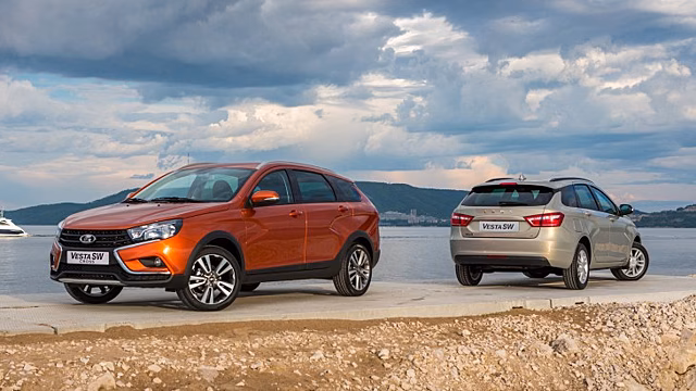 Дилеры распродали все имеющиеся универсалы LADA Vesta