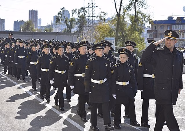 Во Владивостоке состоялось посвящение воспитанников Нахимовского военно-морского училища в нахимовское братство