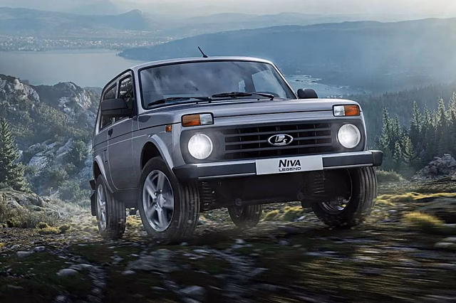 АвтоВАЗ пояснил, почему ручка коробки передач Niva Legend упирается в панель
