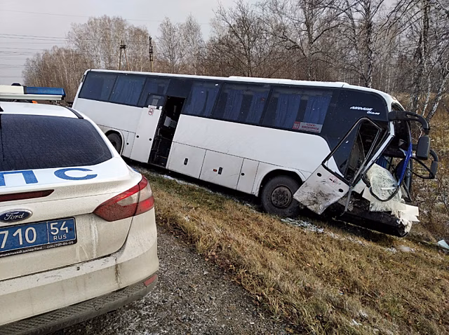 Следователи возбудили уголовное дело после аварии с пятью погибшими на трассе Новосибирск-Кемерово