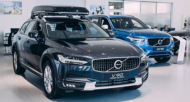 Компания Volvo возобновила выпуск автомобилей в Швеции