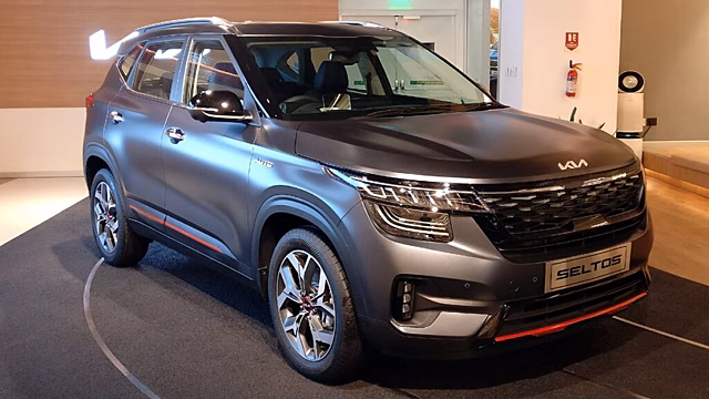 Компания Kia опубликовала фотографии нового кроссовера Kia Seltos X