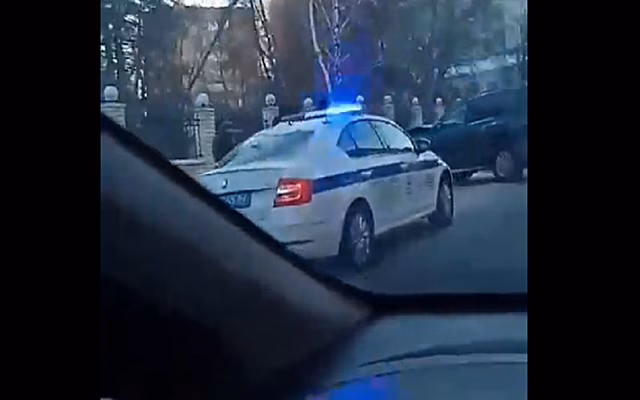 В ДТП на Вознесенской улице в Рязани иномарка врезалась в ограждение