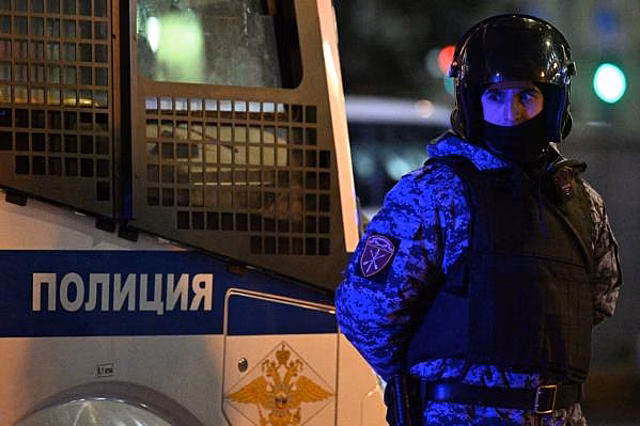 Полиция в Перми раскрыла нарколабораторию, в Омске – «черных лесорубов», на Ставрополье – контрафакт
