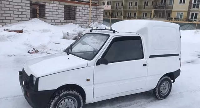 На продажу выставили редкий фургончик “Ока-Тойма” середины 2000-х годов