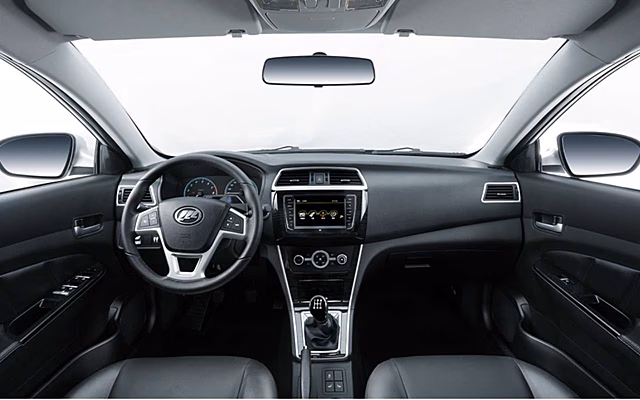 Почему желание сделать Lifan Solano вдвое дешевле Corolla обернулось провалом