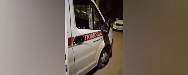 В Рязани буйный сосед, боясь похищения своей соседки, разгромил машину скорой помощи