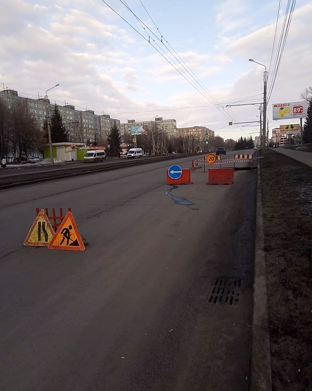 В Пензе на пр. Строителей произошел провал коллектора