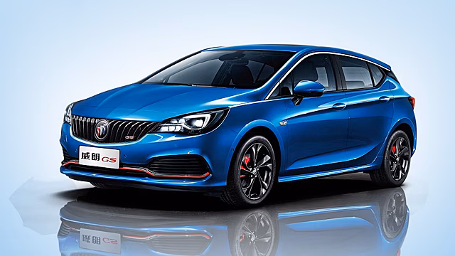 Китайская Opel Astra получила «подогретую» версию