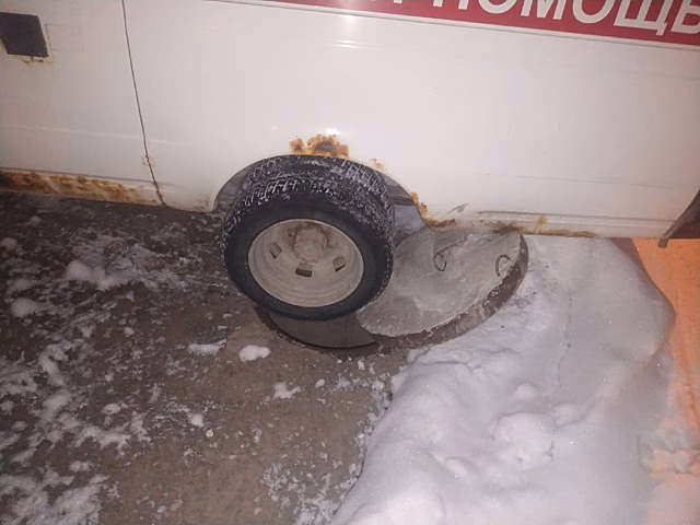 Для госпитализации больного в Новосибирском Академгородке понадобились три скорые