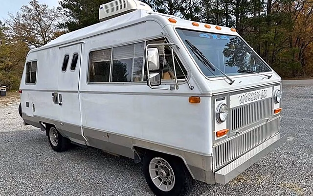 Dodge Woodsman — винтажный 4×4 дом на колесах, который всех переживет