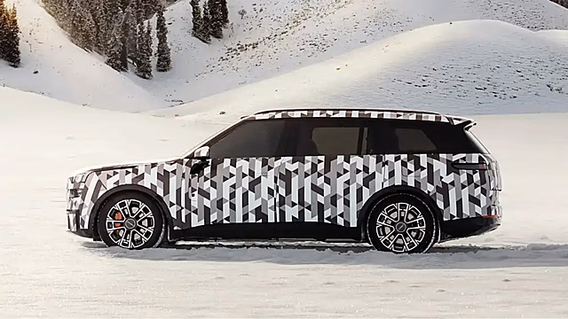 Опубликованы первые фотографии флагманского кроссовера Lynk & Co L946