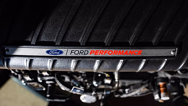 Ford выпустил новую мощную модификацию «коробочного» Megazilla V8