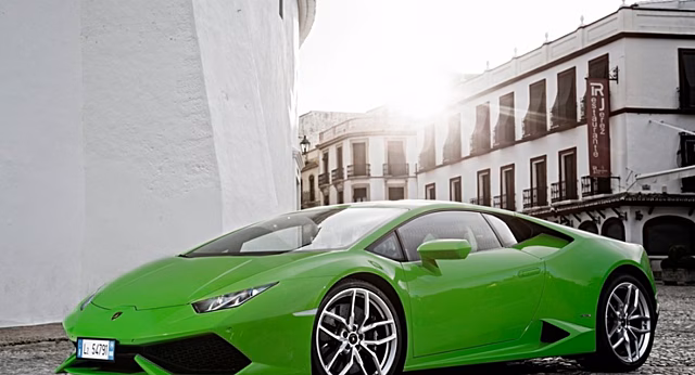 Lamborghini организовал путешествие по Италии в честь появления нового Huracan