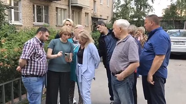 В Красногорске жители встретились с начальником управления ЖКХ по вопросам благоустройства