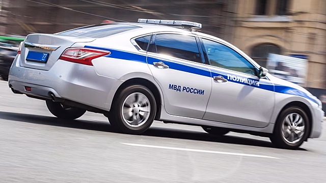 Полицейские устроили погоню и ранили двоих детей
