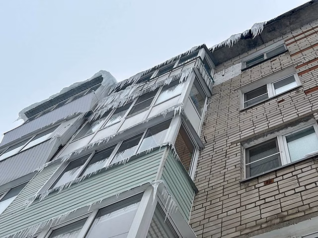 Утонули в сугробах: фоторепортаж с улиц Нижнего Новгорода после снежного апокалипсиса