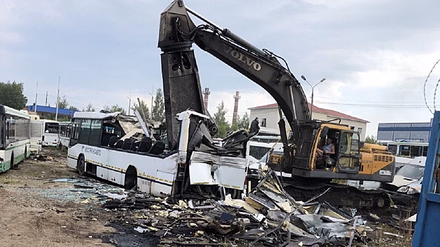 В «Мострансавто» планово утилизировали  500 различных списанных автобусов
