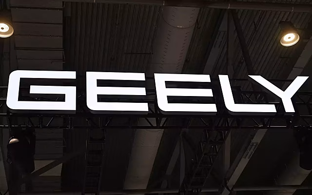Ford и Renault переходят на китайские платформы Geely: подробности