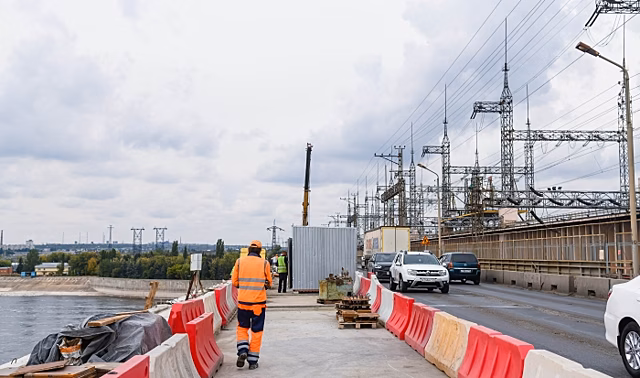 На мосту через Волжскую ГЭС открыли движение